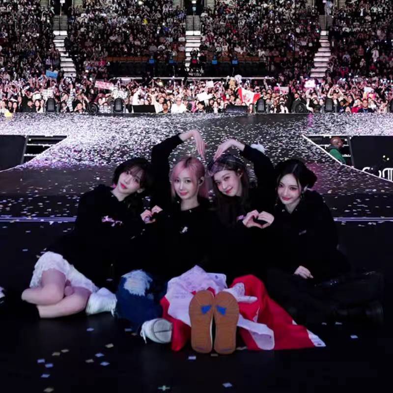 เสื้อกันหนาว aespa : 2025 aespa LIVE TOUR - SYNK : PARALLEL LINE ENCORE