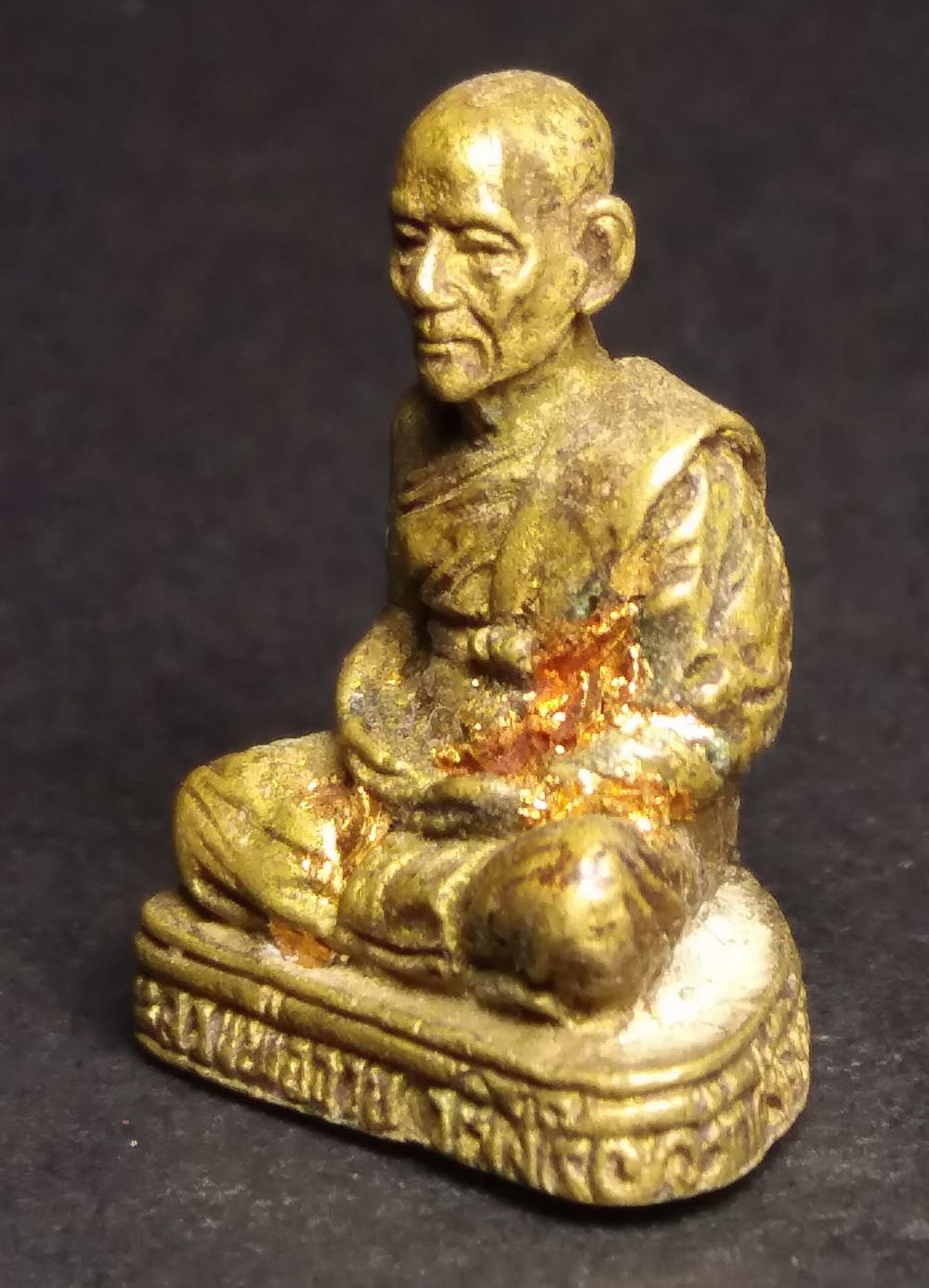 รหัสสินค้า พระกริ่ง พระหล่อ 161 รูปหล่ออุดกริ่ง หลวงพ่อกวย วัดศรีเจริญธรรม(ดอนจันทร์) จ.ชัยนาท รุ่นพิเศษ๑ เนื้อทองผสม กริ่งดัง