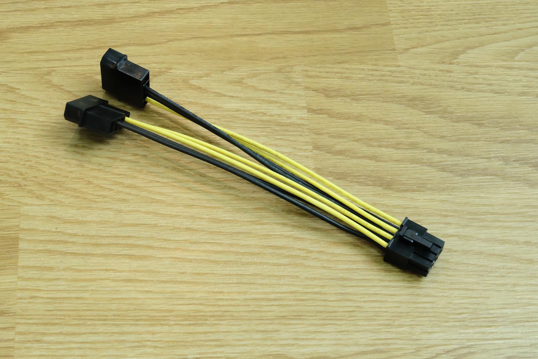 สายแปลง Molex To 8pin CPU สำหรับเสียบบนเมนบอร์ด