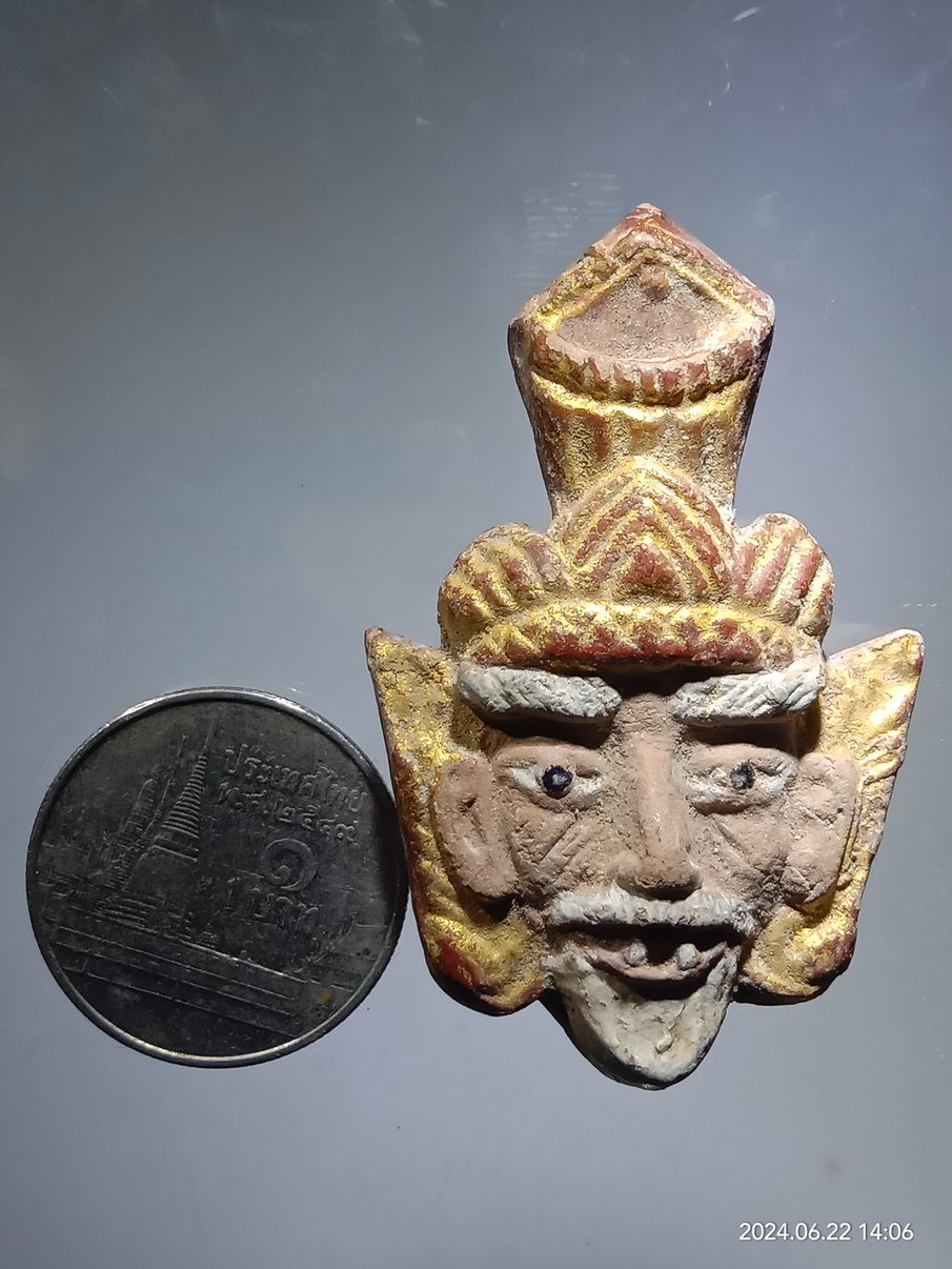 รหัสสินค้า พระเนื้อดิน เนื้อผง เนื้อว่าน 155 เศียรพ่อแก่ ฤาษีบรมครู เนื้อดินเผา เพ้นท์สี เก่าครับองค์นี้ ไม่ทราบสำนักที่สร้าง