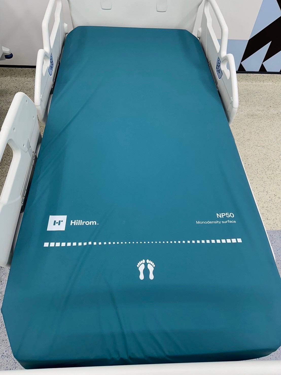 ที่นอนแบรนด์ Hill-Rom รุ่น NP50 ผลิตภัณฑ์ Hill-Rom แบรนด์จากประเทศสหรัฐอเมริกา (USA)
