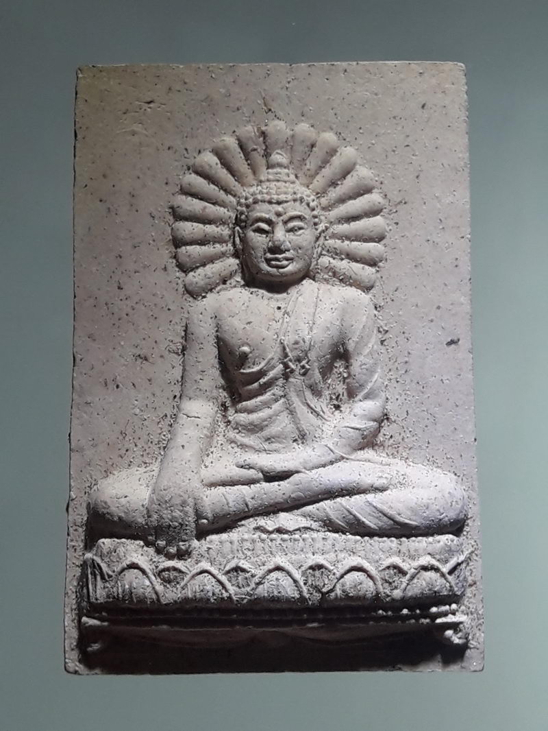 รหัสสินค้า พระเนื้อดิน ผง ว่าน 10524 พระพุทธเมตตาเนื้อผงหลังยันต์ พุทธังสะระณังคัจฉามิ สังฆังสะระณังคัจฉามิ ธัมมังสะระณังคัจฉามิ