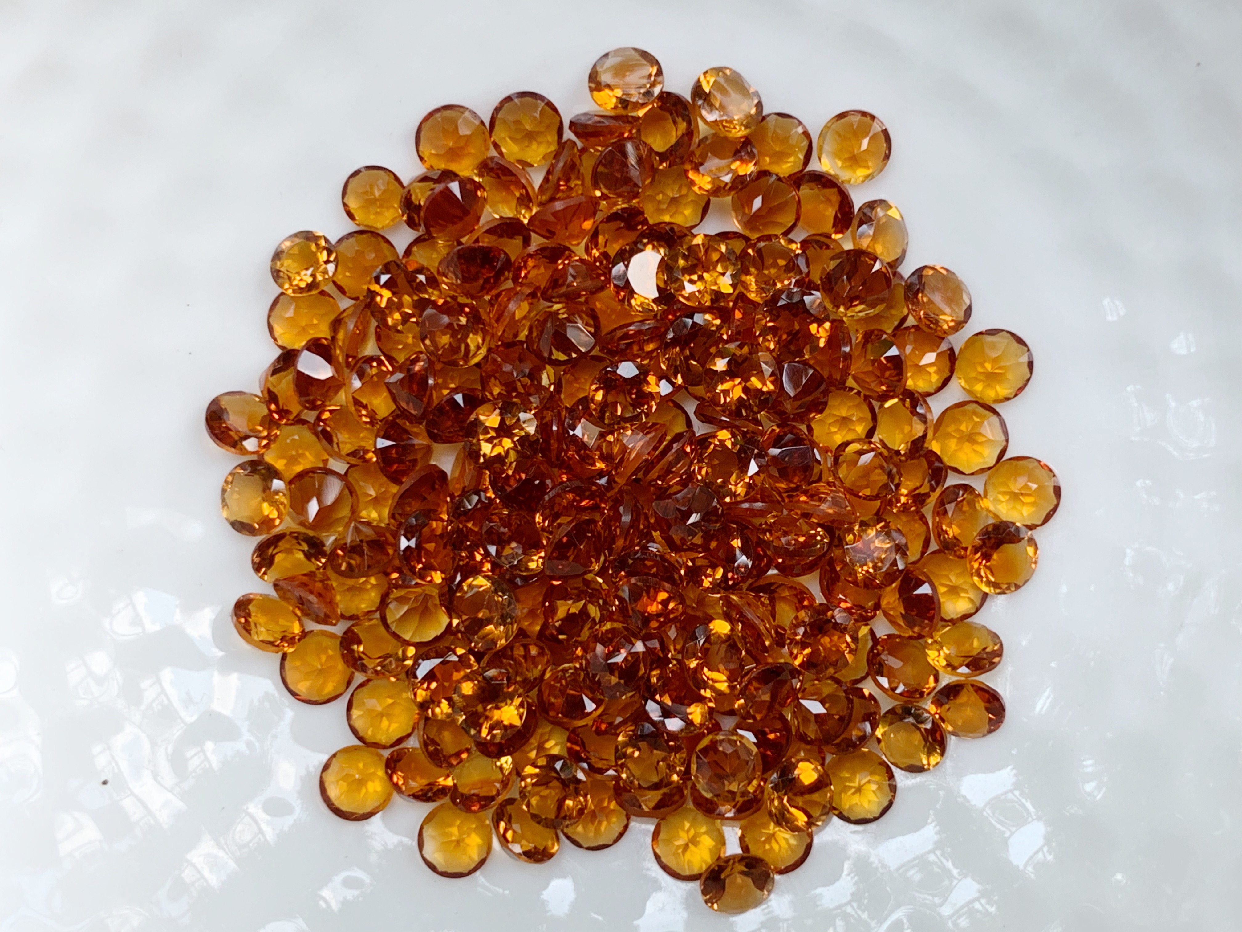 ซิทรินเข้มกลม 3.5 มม. 5 กะรัต