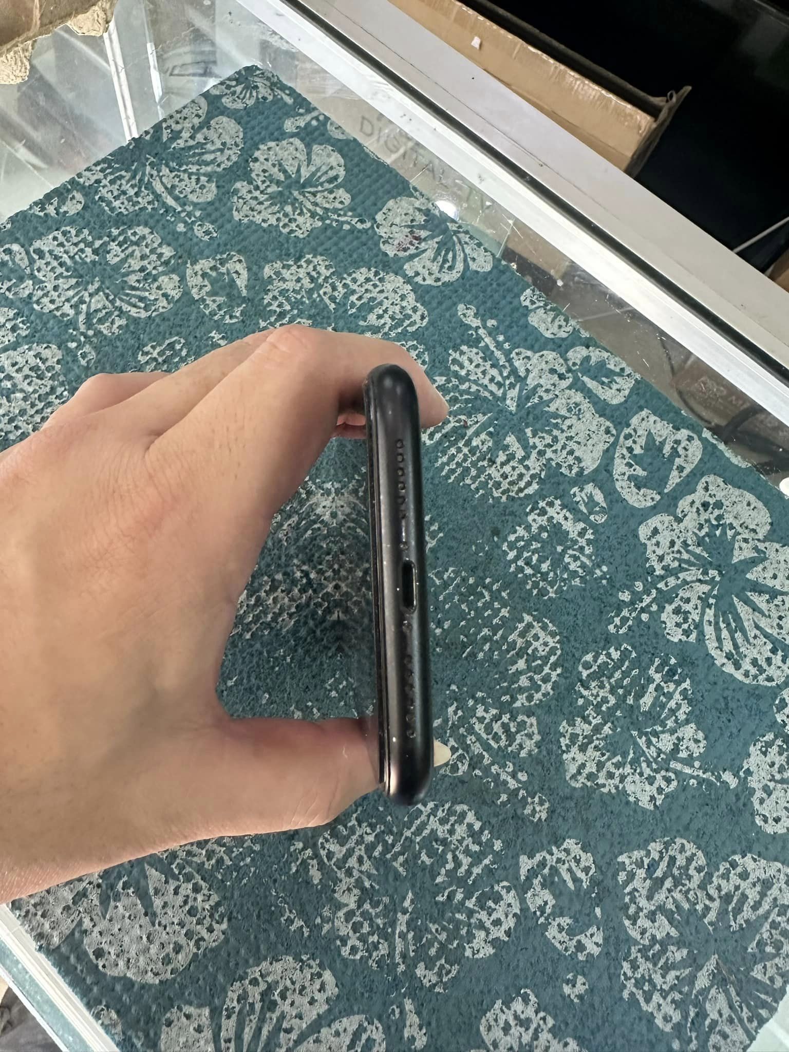 ( SOLD OUT ) iPhone Xr 128GB Model TH