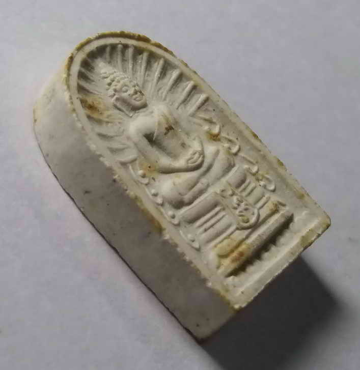 รหัสสินค้าพระเนื้อดิน เนื้อผง เนื้อว่าน 432 หลวงพ่อโสธรเนื้อผง พิมพ์ซุ้มกอ สร้างปี 2536 วัดโสธรวรารามวรวิหาร