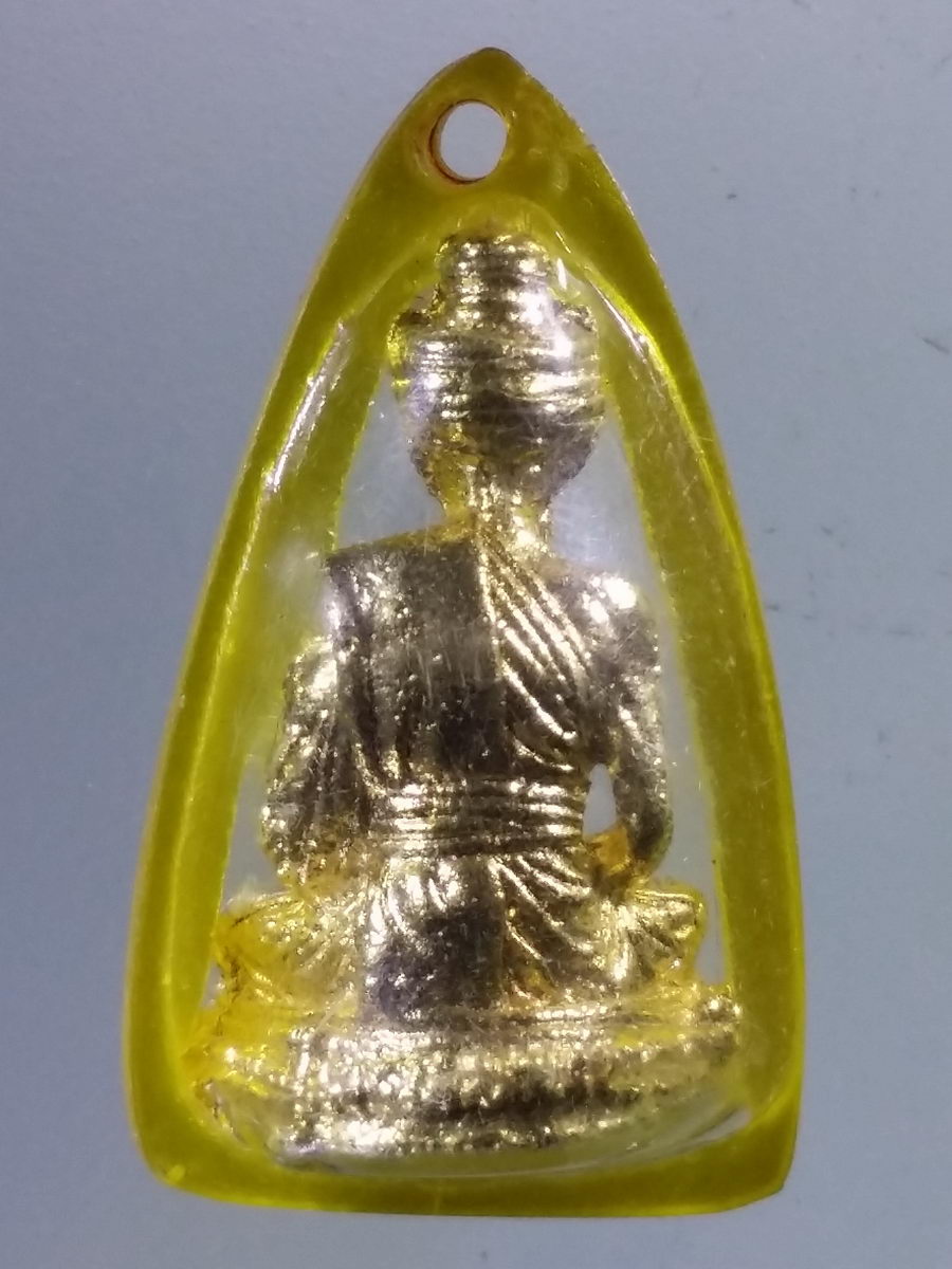 Antig Pim 145 รูปหล่อ พระฤาษี เลี่ยมพลาสติกมาแต่เดิม ไม่ทราบที่ ตัวหนังสืออ่านไม่ออก ครับ