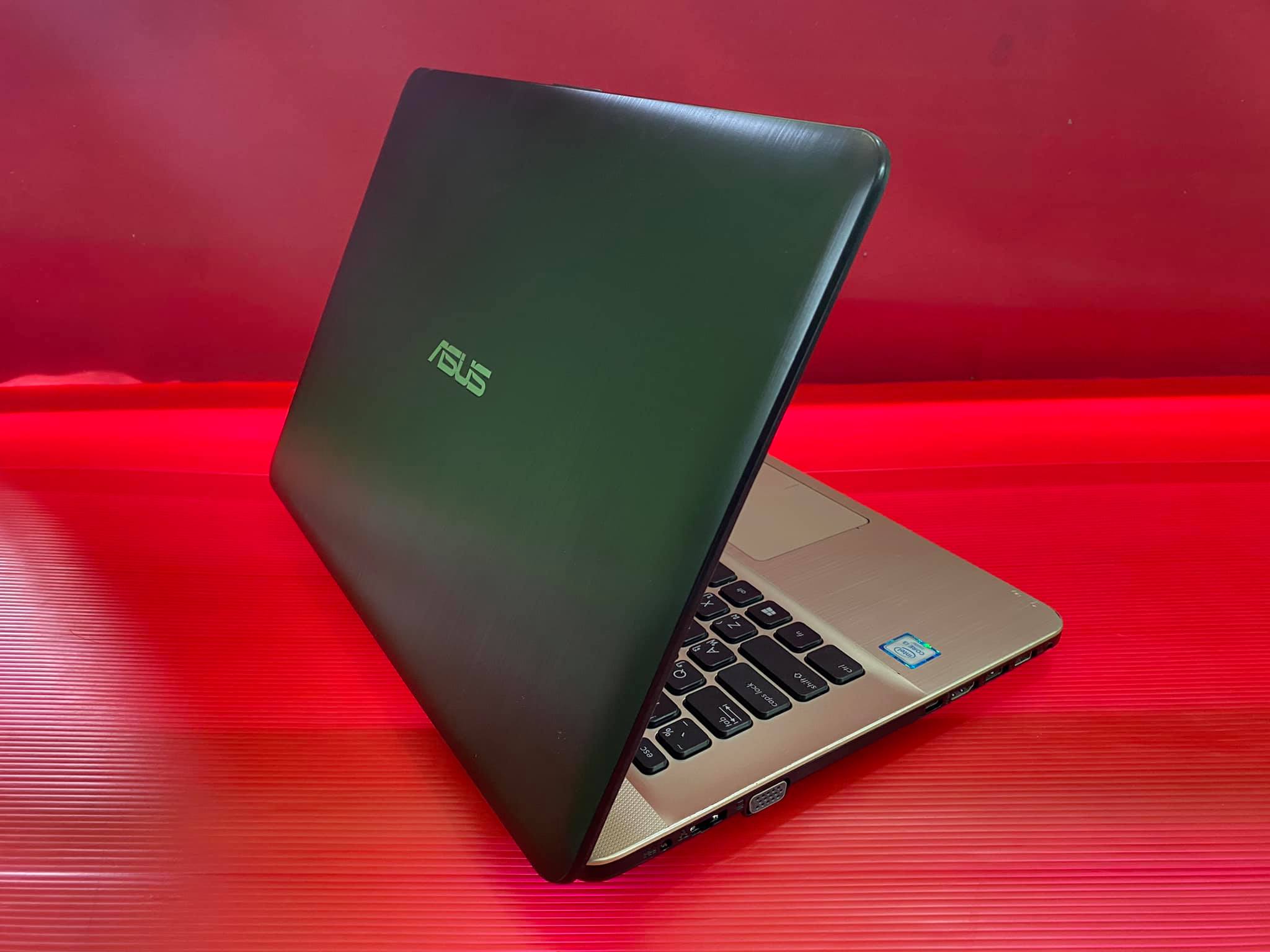 ( SOLD OUT ) Asus K441UA-WX314T