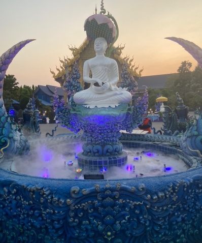 เครื่องทำหมอกอัลตร้าโซนิค 10 หัว สเปรย์อัลตราโซนิกเครื่องพ่นหมอก เหมาะสำหรับใช้ในสระน้ำสวนและหิน การทำความชื้น ใช้ตกแต่ง