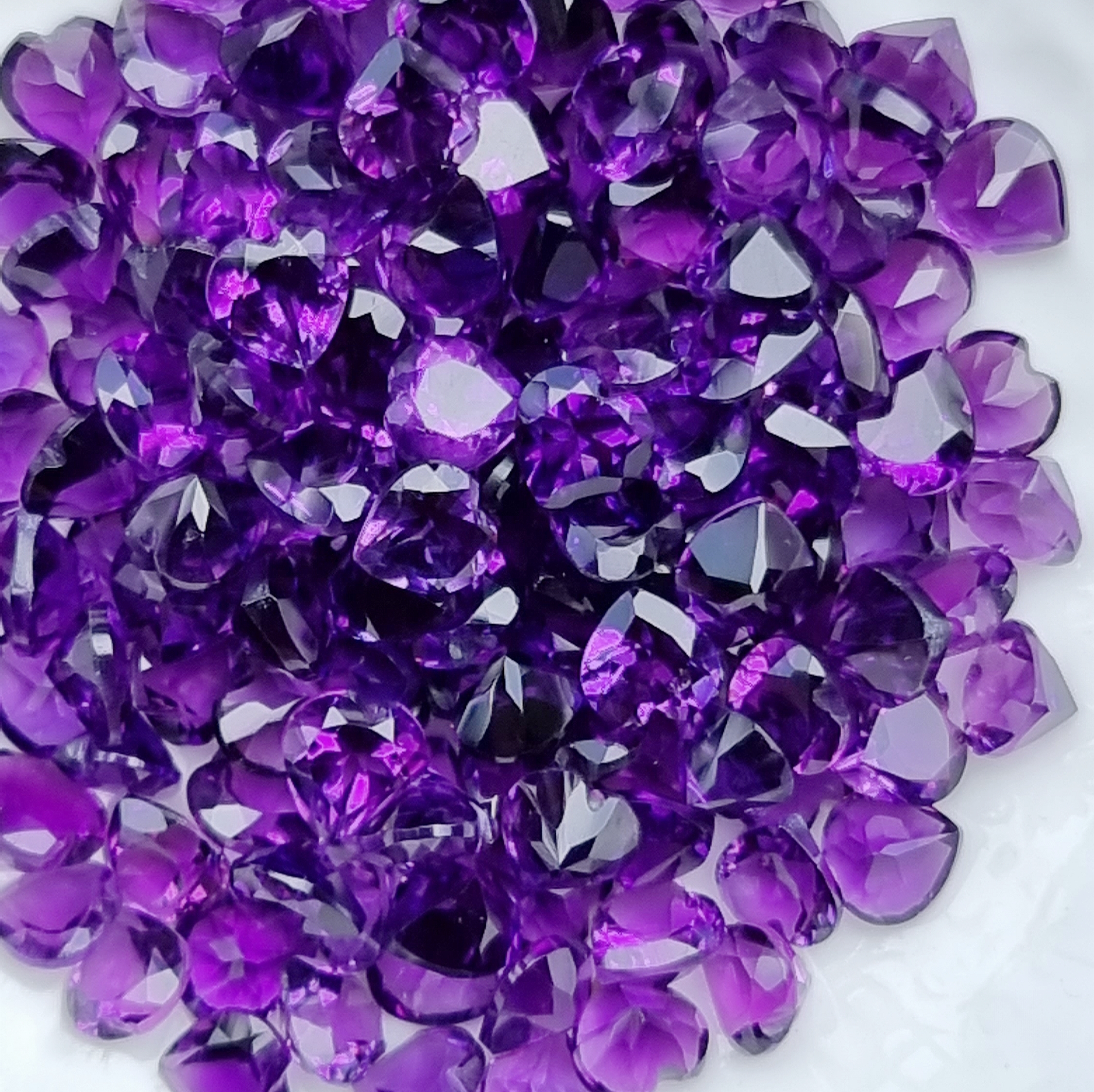 อเมทิสเข้มหัวใจ 5 มม. 5 กะรัต