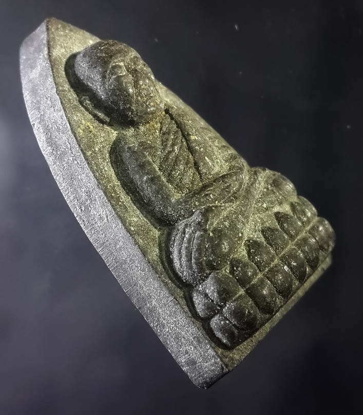 รหัสสินค้า หลวงปู่ทวด วัดต่างๆ 080 หลวงปู่ทวด วัดช้างให้ จังหวัดปัตตานี หลังยันต์นะเฉลียวเพชร (พิมพ์ใหญ่)