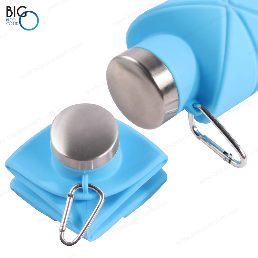 กระบอกน้ำซิลิโคนพรีเมี่ยม ขนาด 700 ml. แบบพักได้ พกพาง่าย