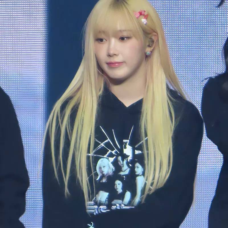 เสื้อกันหนาว Aespa : 2024 Aespa LIVE TOUR - SYNK : Parallel Line