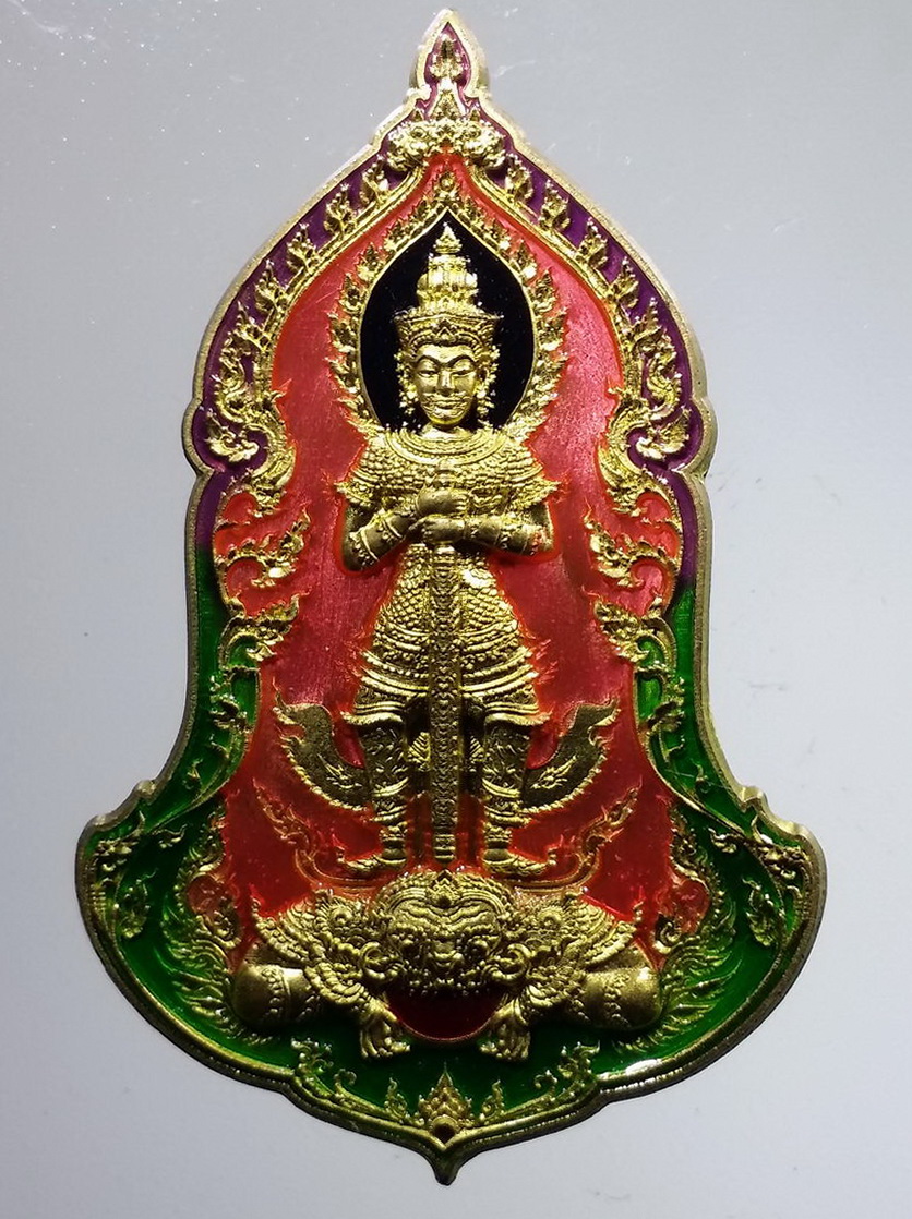 รหัสสินค้า พระมีกล่อง 2193 เหรียญท้าวเวสสุวรรณ หน้าเทวดา รุ่นเศรษฐีรวยทันใจ ๒ หลวงพ่อพัฒน์ วัดห้วยด้วน อำเภอหนองบัว จังหวัดนครสวรรค์ เนื้อทองระฆังลงยา จัดสร้าง 300 เหรียญ หมายเลข ๑๐๒ โค๊ตเลเซอร์