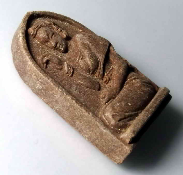 รหัสสินค้า พระไม่ทราบที่ 093 นางกวักเนื้อผงผสมว่าน หลังยันต์นะชาลีติ ไม่ทราบที่ พระรายการนี้ให้เช่าบูชาแล้ว