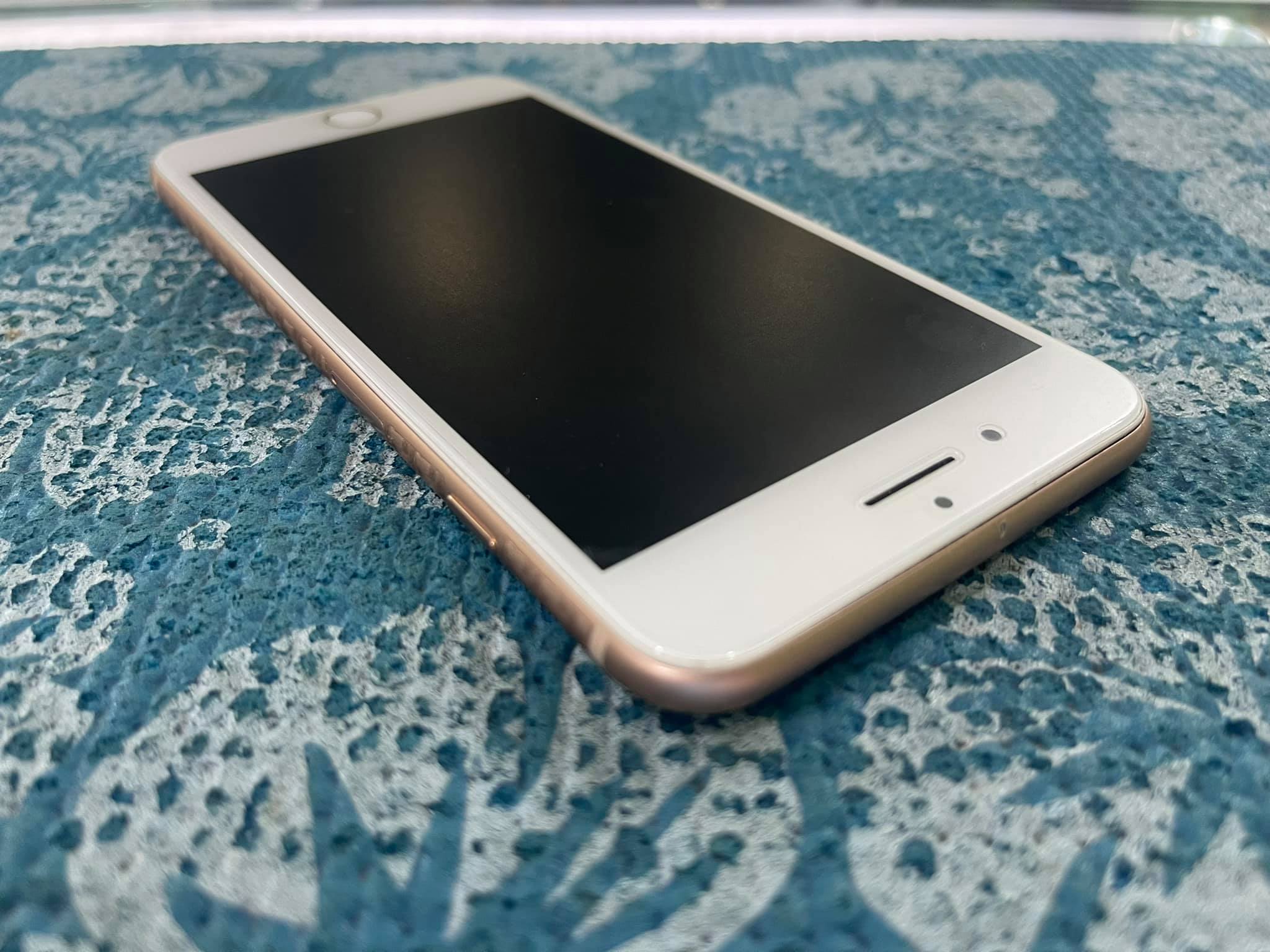 ( SOLD OUT ) iPhone 8 Plus 64GB Model TH