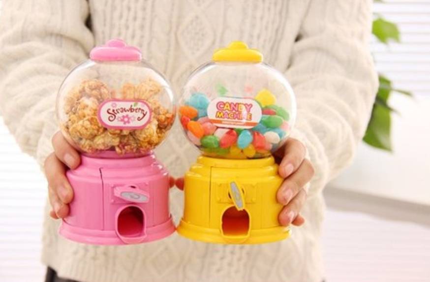 กระปุกออมสิน ขวดโหลหมุนลูกอม Candy Machine (คละสี)