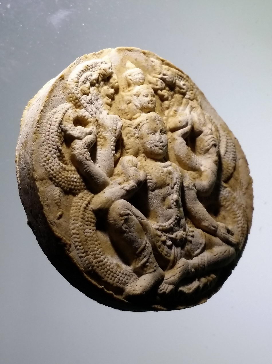 รหัสสินค้า จตุคามรามเทพ 905 จตุคามรามเทพ รุ่น เก้าหน้ามหาโชคมหาเศรษฐี วัดอ้ายเขียว เนื้อว่านสีน้ำตาล