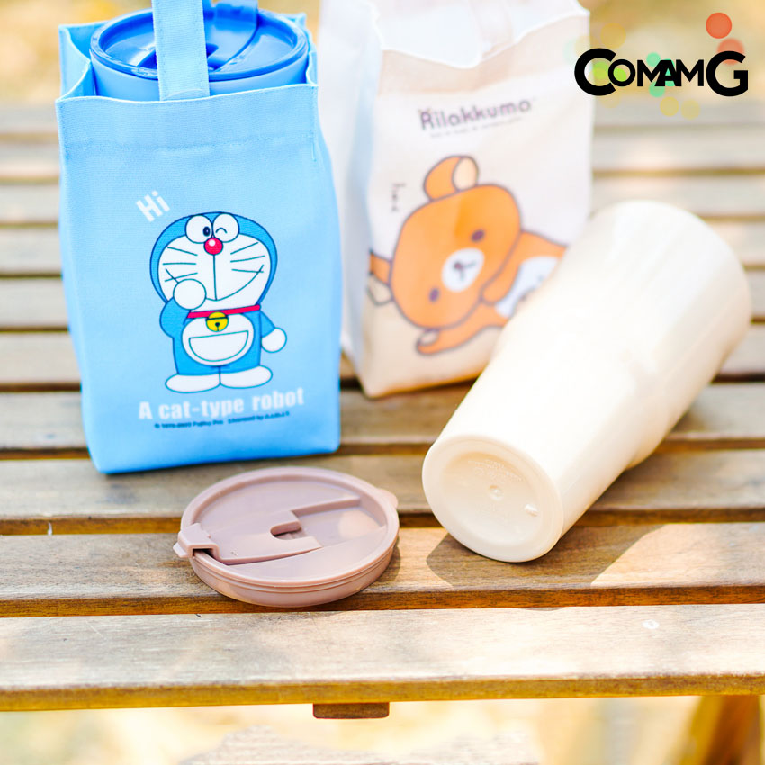 แก้วน้ำพลาสติกลายน่ารักพร้อมกระเป๋า พร้อมกระเป๋ามีฝาปิด แก้วพลาสติก ลายการ์ตูนลิขสิทธิ์แท้