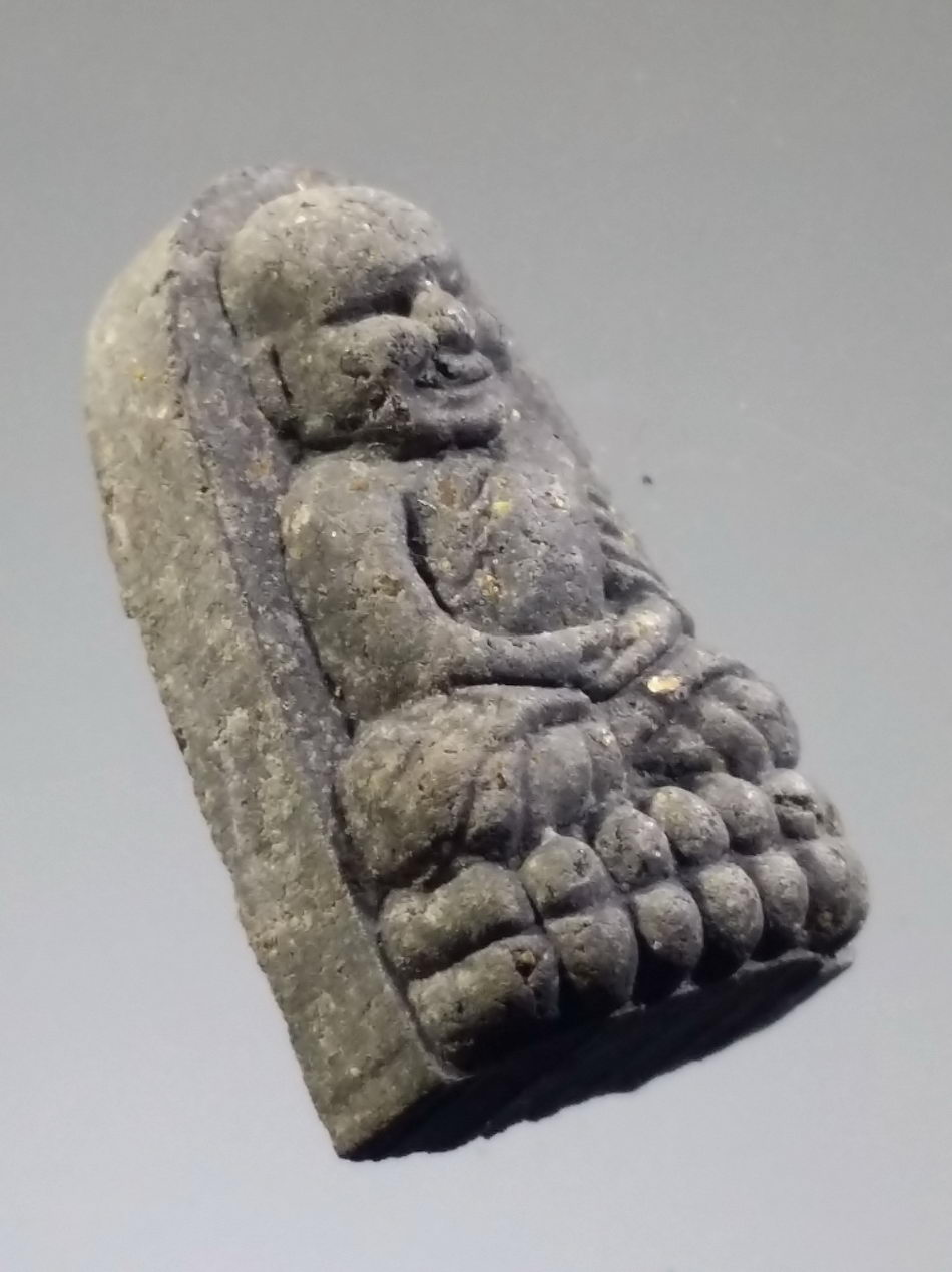 รหัสสินค้า พระมีกล่อง 3782 พิมพ์พระรอดเล็ก หลวงพ่อทวด เนื้อว่าน พระของขวัญ วัดห้วยมงคล จังหวัดประจวบคีรีขันธ์