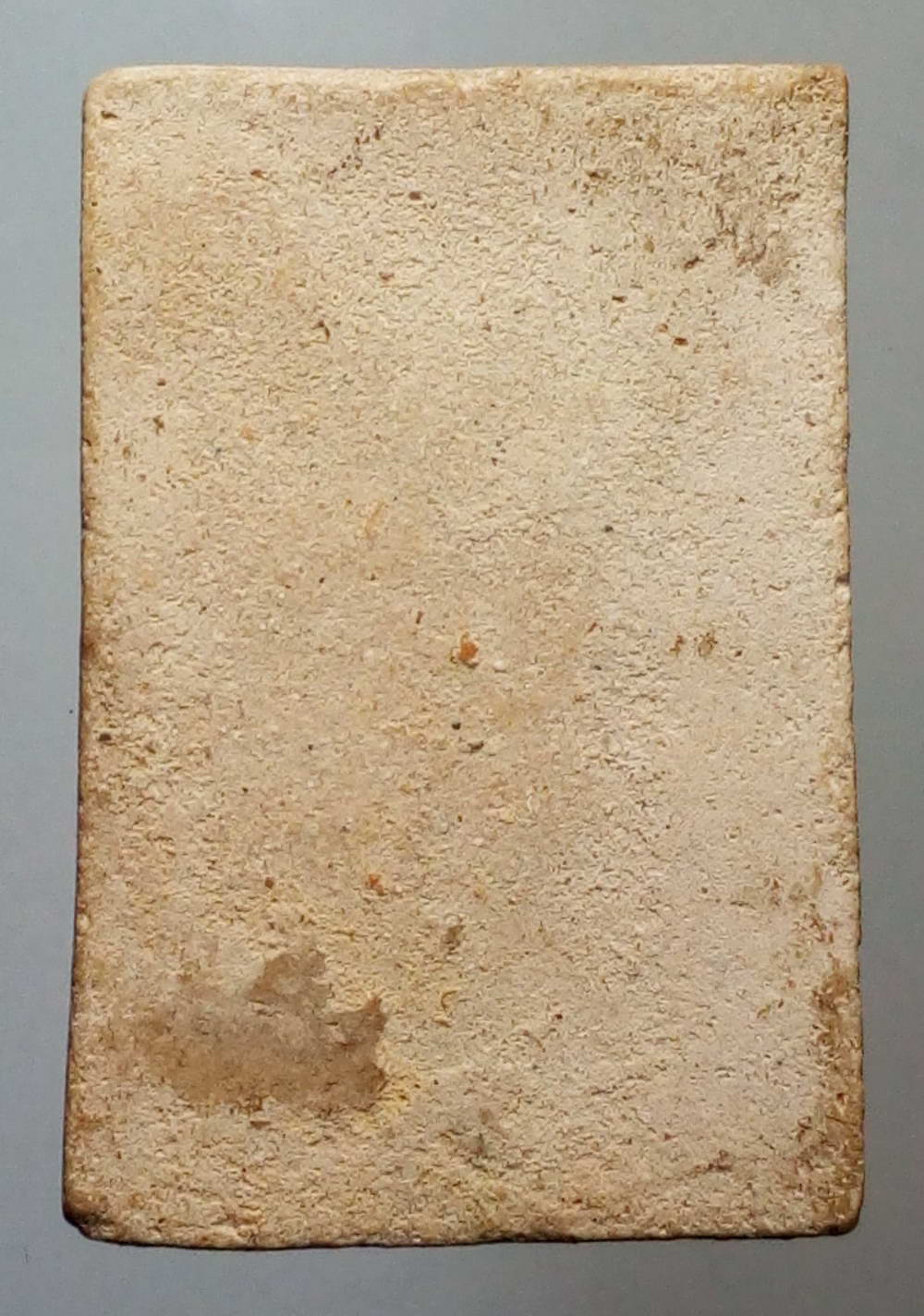 รหัสสินค้า พระไม่ทราบที่ 190 พระสมเด็จเนื้อผงหลังเรียบไม่ทราบที่ พระรายการนี้ให้เช่าบูชาแล้ว