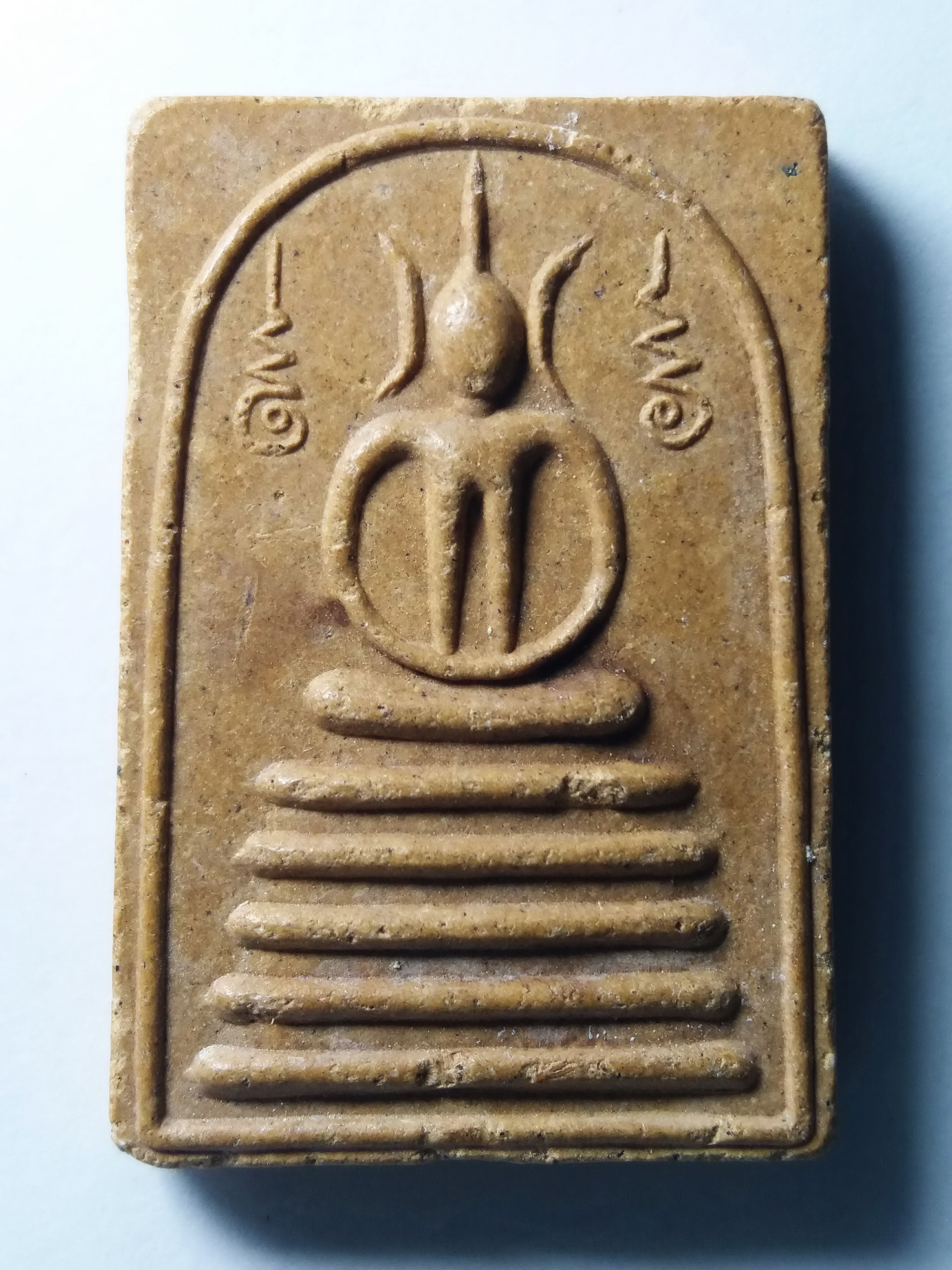 รหัสสินค้า พระสมเด็จ วัดต่างๆ 180 พระสมเด็จเนื้อผง พิมพ์ข้างอุ หลังยันต์ พุทธซ้อน (พระเจ้าห้าพระองค์) รุ่นเศรษฐีพ้นทุกข์