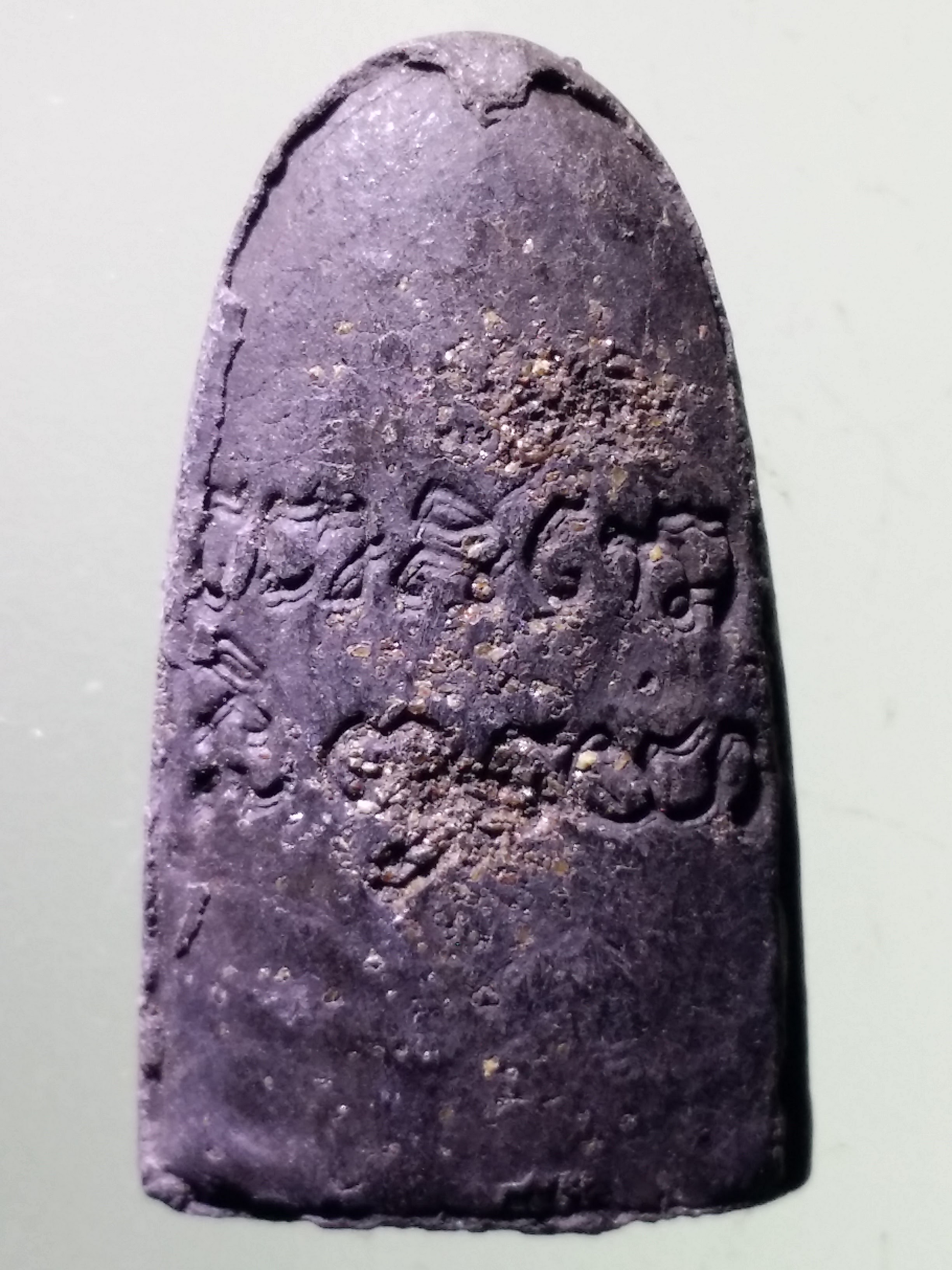 รหัสสินค้า หลวงปู่ทวด วัดต่างๆ 573 หลวงปู่ทวด เนื้อผงใบลาน หลังยันต์ โรยแร่มวลสาร ไม่ทราบที่