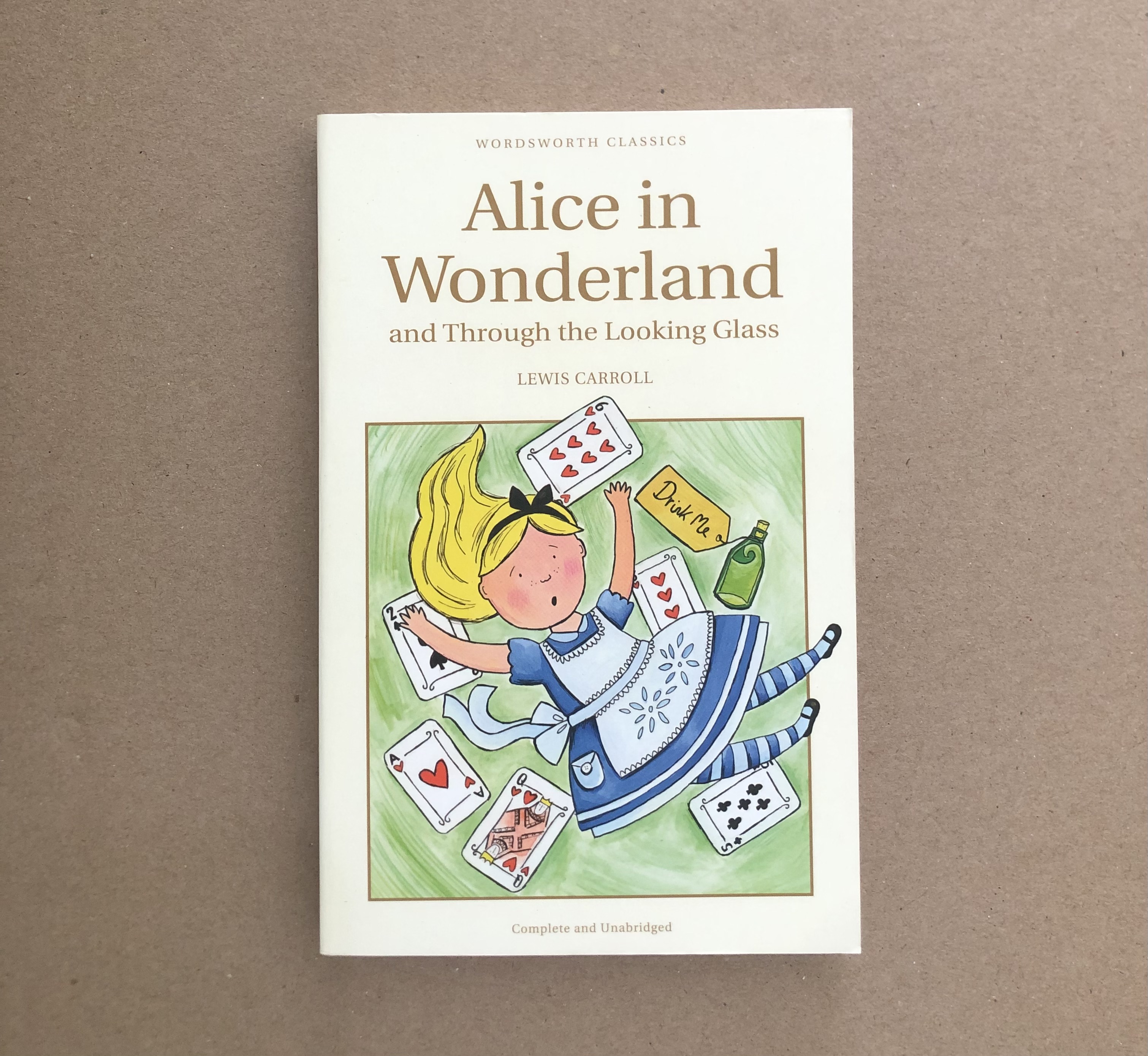 WORDSWORTH READERS: ALICE IN WONDERLAND