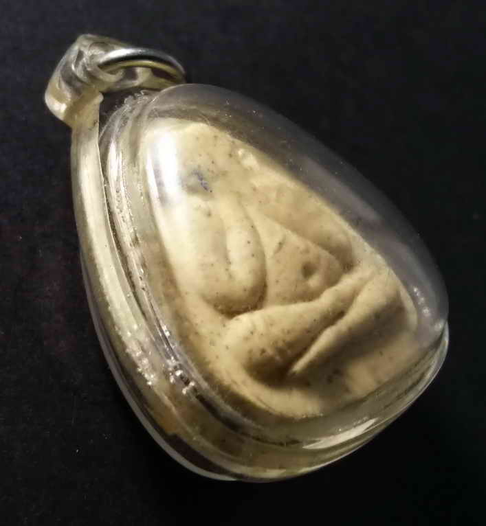 รหัสสินค้า พระปิดตา ทั่วไป 027 พระปิดตาเนื้อผง หลังช้าง วัดบ่อสุพรรณ รุ่นยอดสุพรรณ