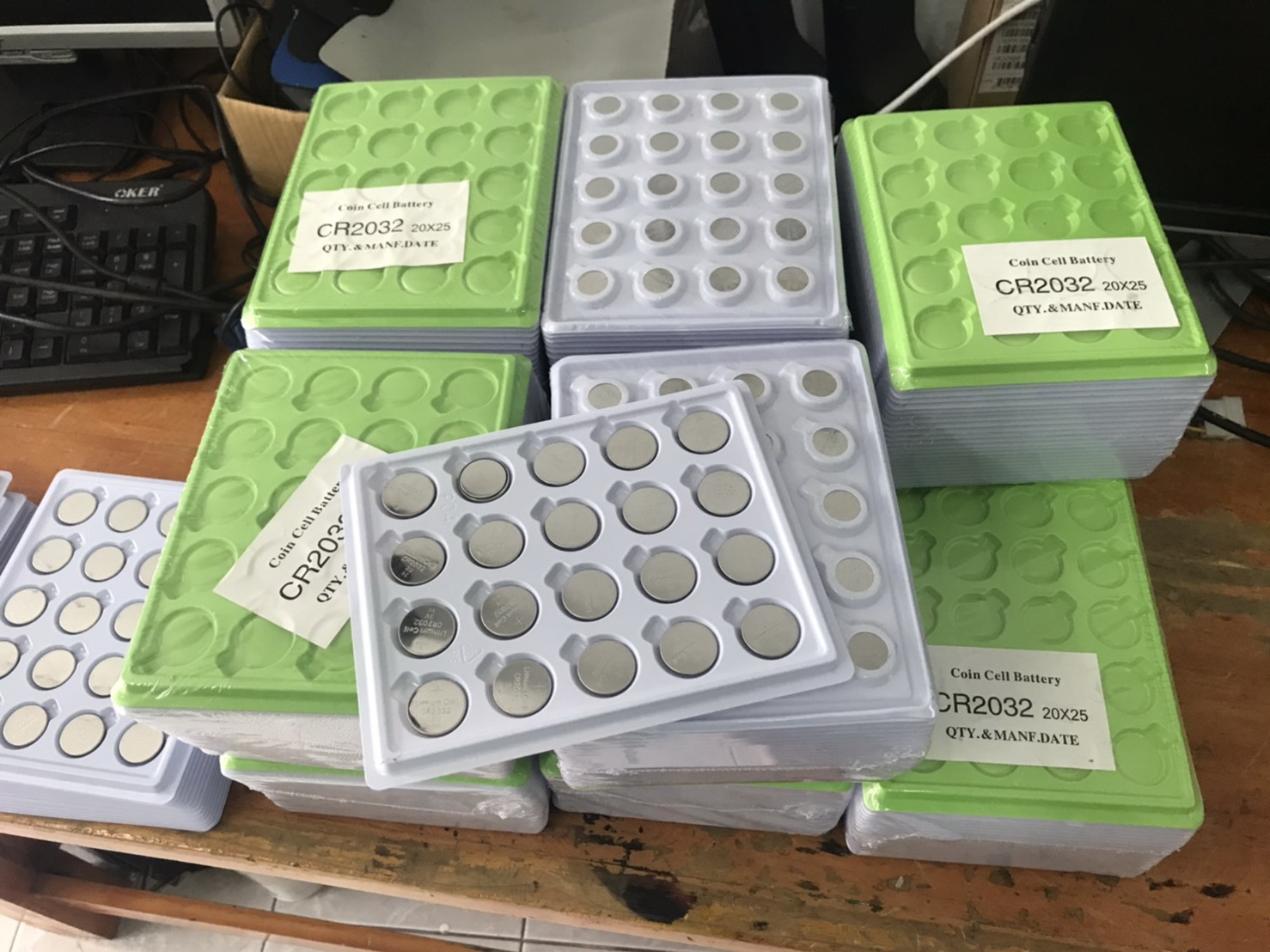 ถ่านไบออสเบอร์ CR2032 Lithium 3.3V ขายยกแผง1แผงมี20ก้อน