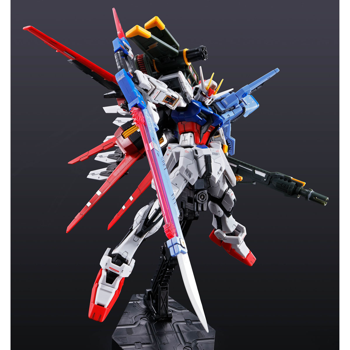 <Preorderปิดรับที่ 3 คิว >เปิดรับPreorder มัดจำ800 บาท * p-bandai RG 1/144 Perfect Strike Gundam