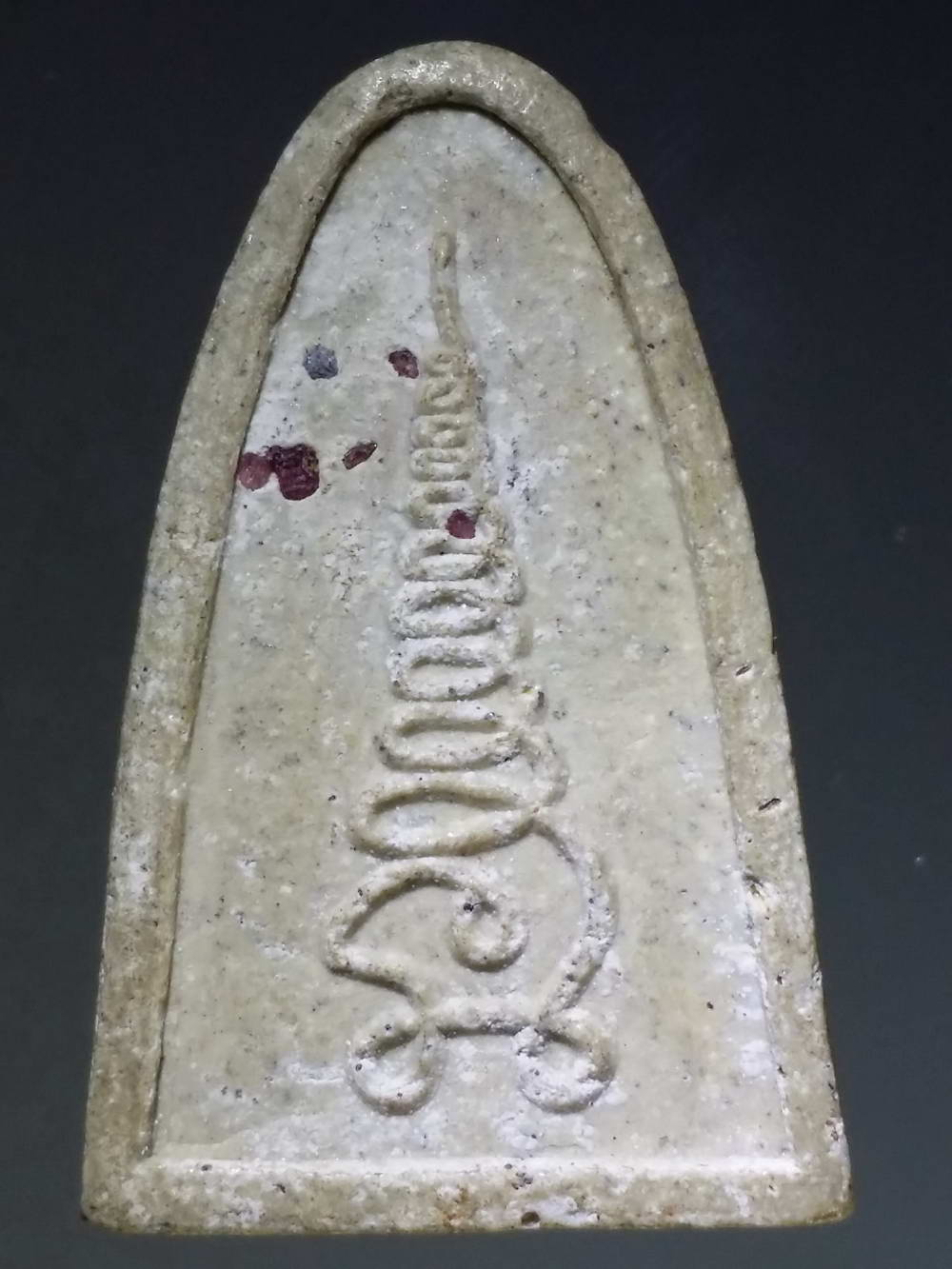 รหัสสินค้า หลวงปู่ทวด วัดต่างๆ 242 หลวงปู่ทวดเนื้อผง พุทธคุณ ฝังแร่มวลสาร หลังยันต์นะเฉลียวเพชร ไม่ทราบวัดที่สร้าง