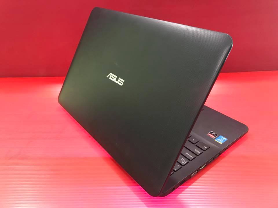 ( SOLD OUT ) Asus X554LP-XX050H