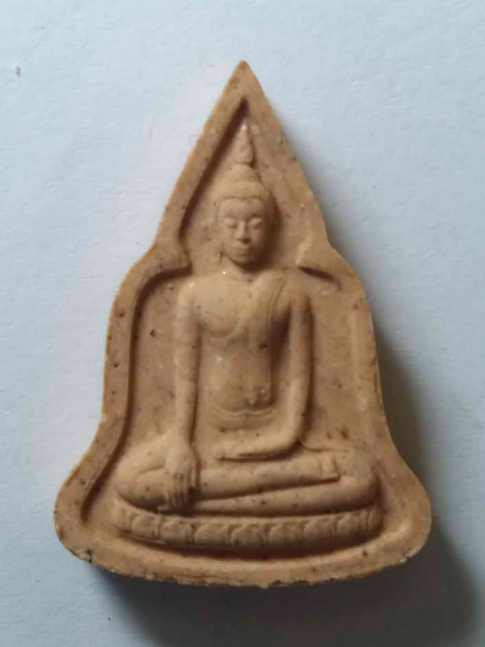 รหัสสินค้า พระมีกล่อง 014 หลวงพ่อวัดโบสถ์น้อยเนื้อผง วัดอมรินทราราม เขตบางกอกน้อย กรุงเทพฯ