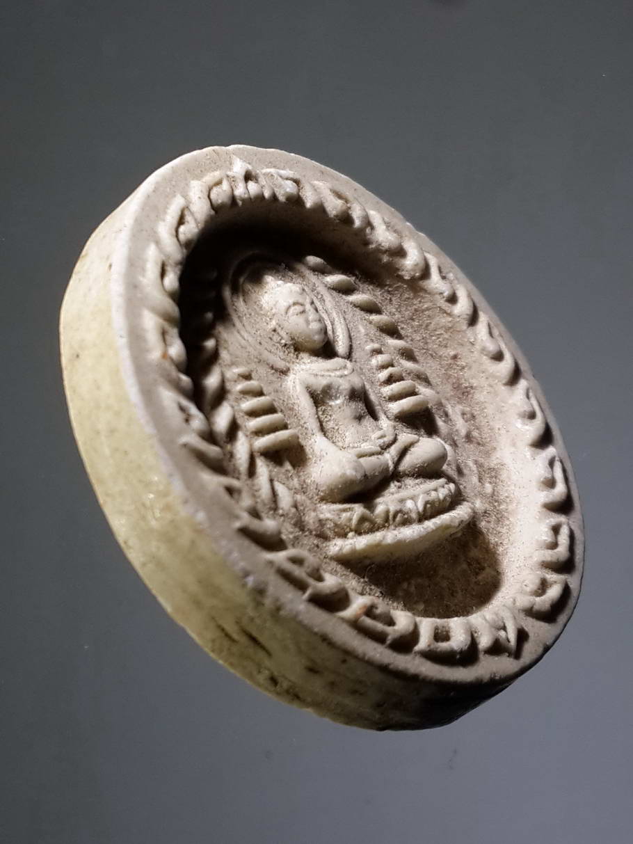 พระไม่ทราบรายละเอียด พระสมเด็จคะแนน ด้านหลังกดประทับตรา ไม่ทราบที่จัดสร้าง - พระ