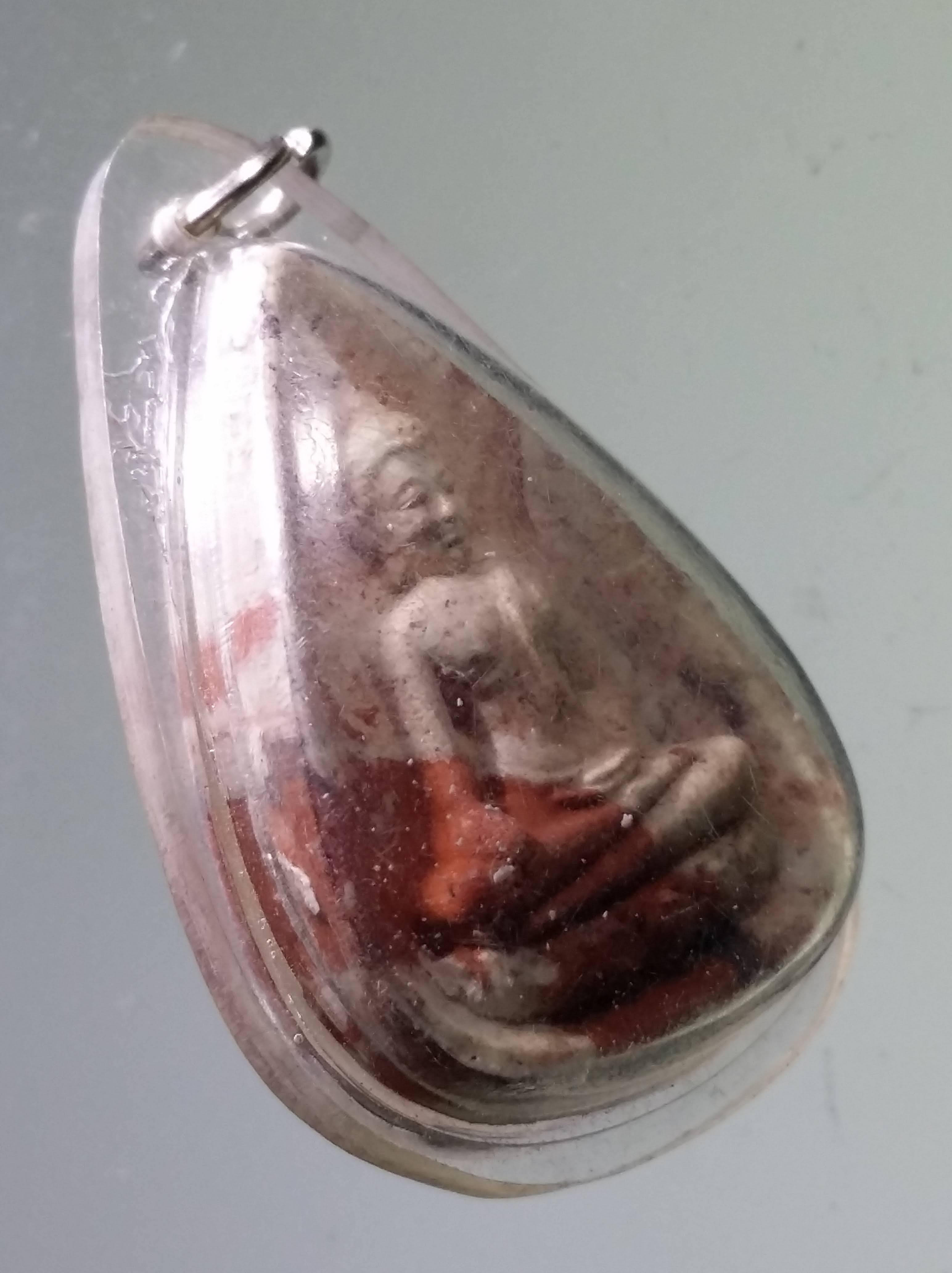 Antig PIM 547 พระพุทธ พิมพ์หยดน้ำ เนื้อผงก้นครก หลังหลวงปู่ทวด ไม่ทราบวัดที่ออก ไม่ทราบปีที่สร้าง