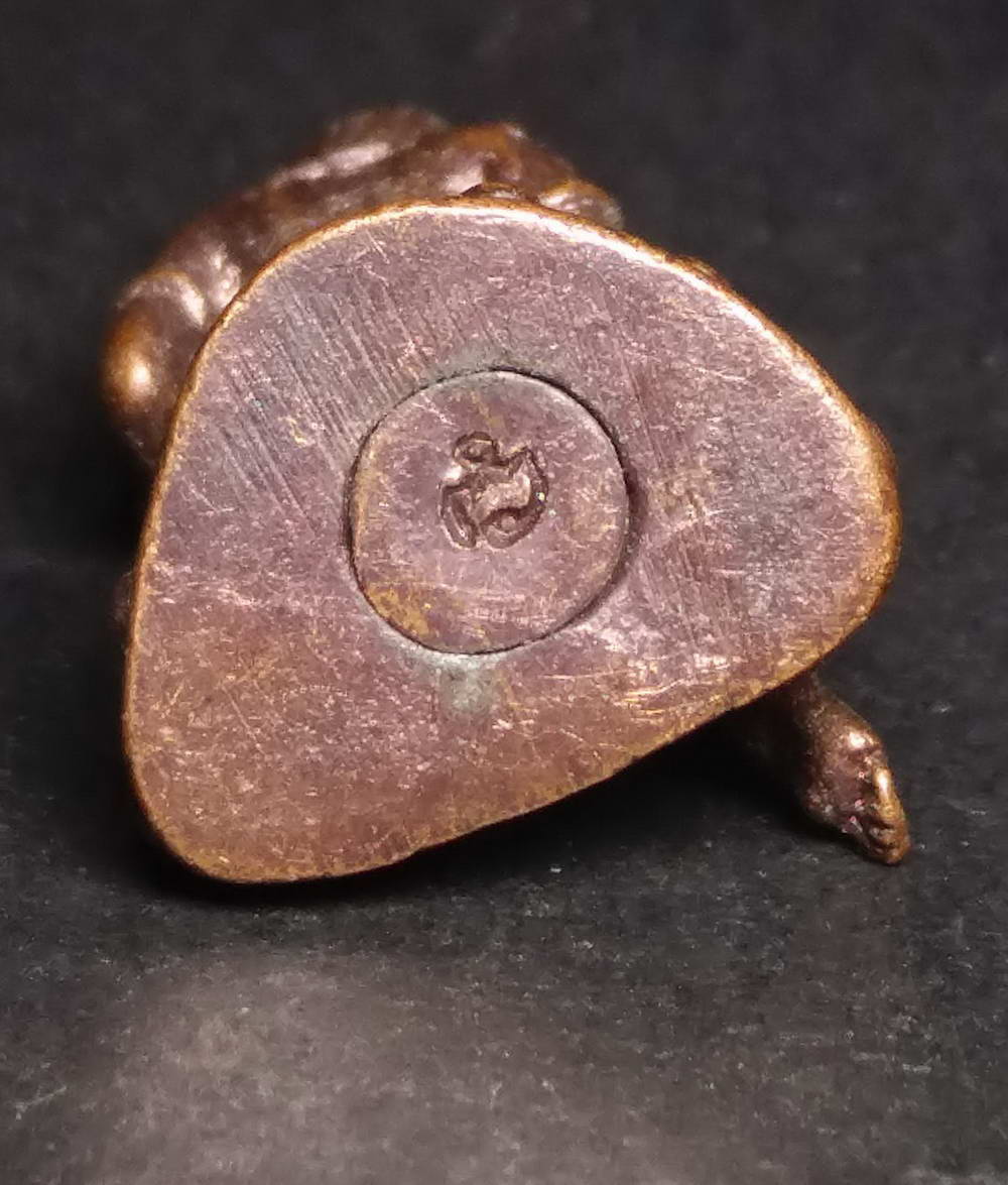 รหัสสินค้า พระกริ่ง พระหล่อ 139 รูปหล่ออุดกริ่ง พระแม่ปารวดี เนื้อนวโลหะ ไม่ทราบสำนัก พระรายการนี้ให้เช่าบูชาแล้ว