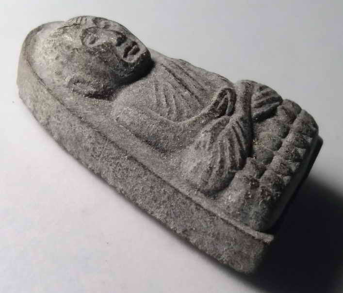 รหัสสินค้า หลวงปู่ทวด วัดต่างๆ 053 หลวงปู่ทวด เนื้อผงใบลาน หลังยันต์เฑาะว์ ไม่ทราบที่