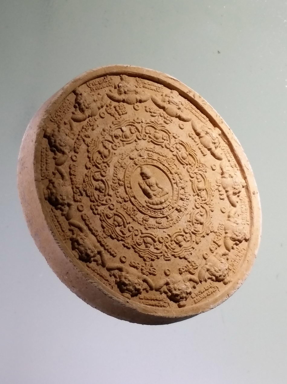 รหัสสินค้า จตุคามรามเทพ 810 มหาราชโพธิสัตว์จตุคามรามเทพ รุ่นฉลองพระเกียรติรำลึกสุวรรณภูมิ มหาพุทธา เทวาภิเษก วัดพระมหาธาตุนครศรีธรรมราช เมื่อวันเสาร์ที่ 7 เดือน 7 ปีมหามงคล เนื้อว่านขาว กดโค้ด ที่ขอบด้านข้าง