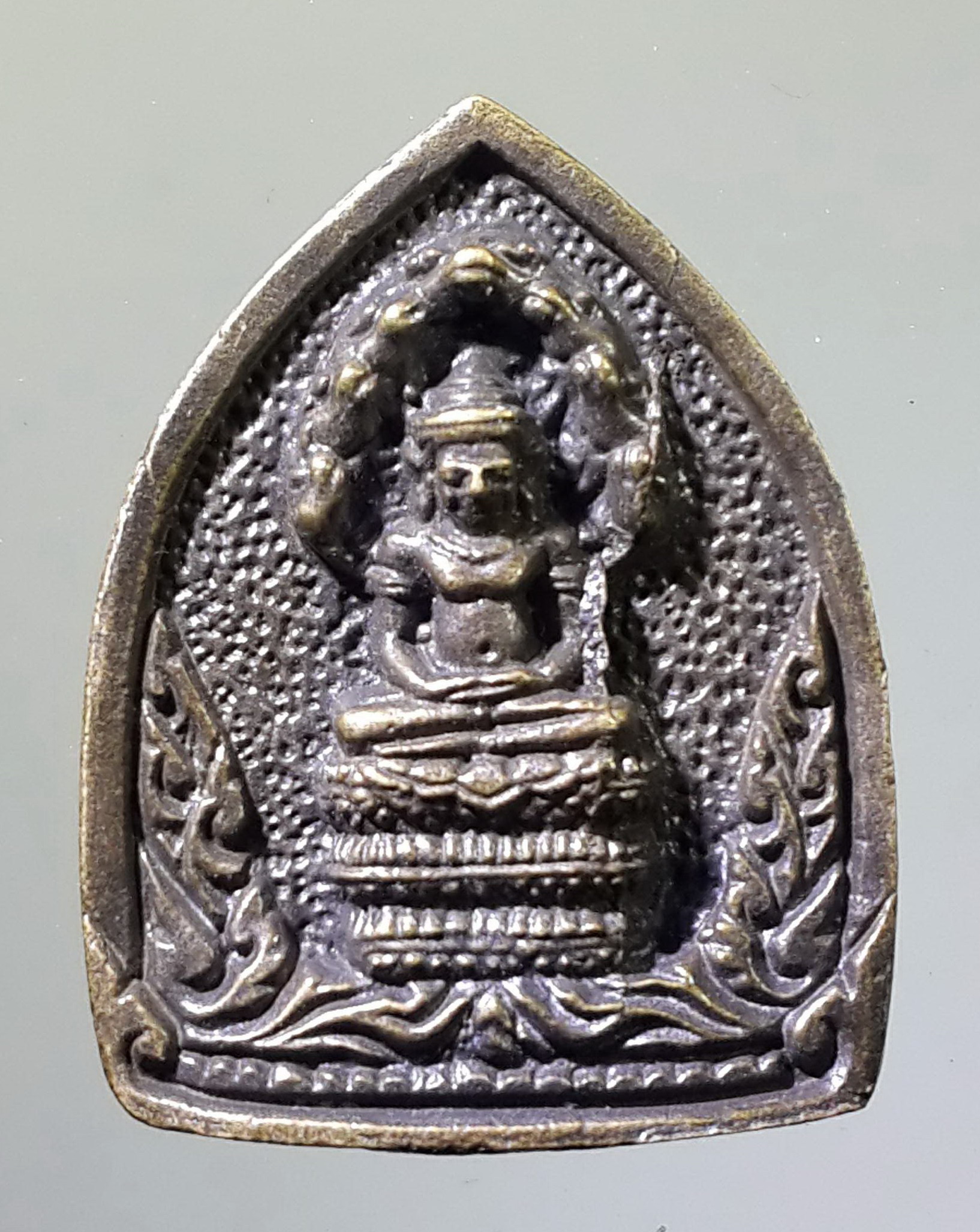 รหัสสินค้า เหรียญพระพุทธ 464 เหรียญหล่อพระนาคปรกพนมรุ้ง หลังพระนารายณ์บรรทมสินธุ์ ตอกโค๊ตที่ขอบเหรียญด้านล่าง พระรายการนี้ให้เช่าบูชาแล้ว