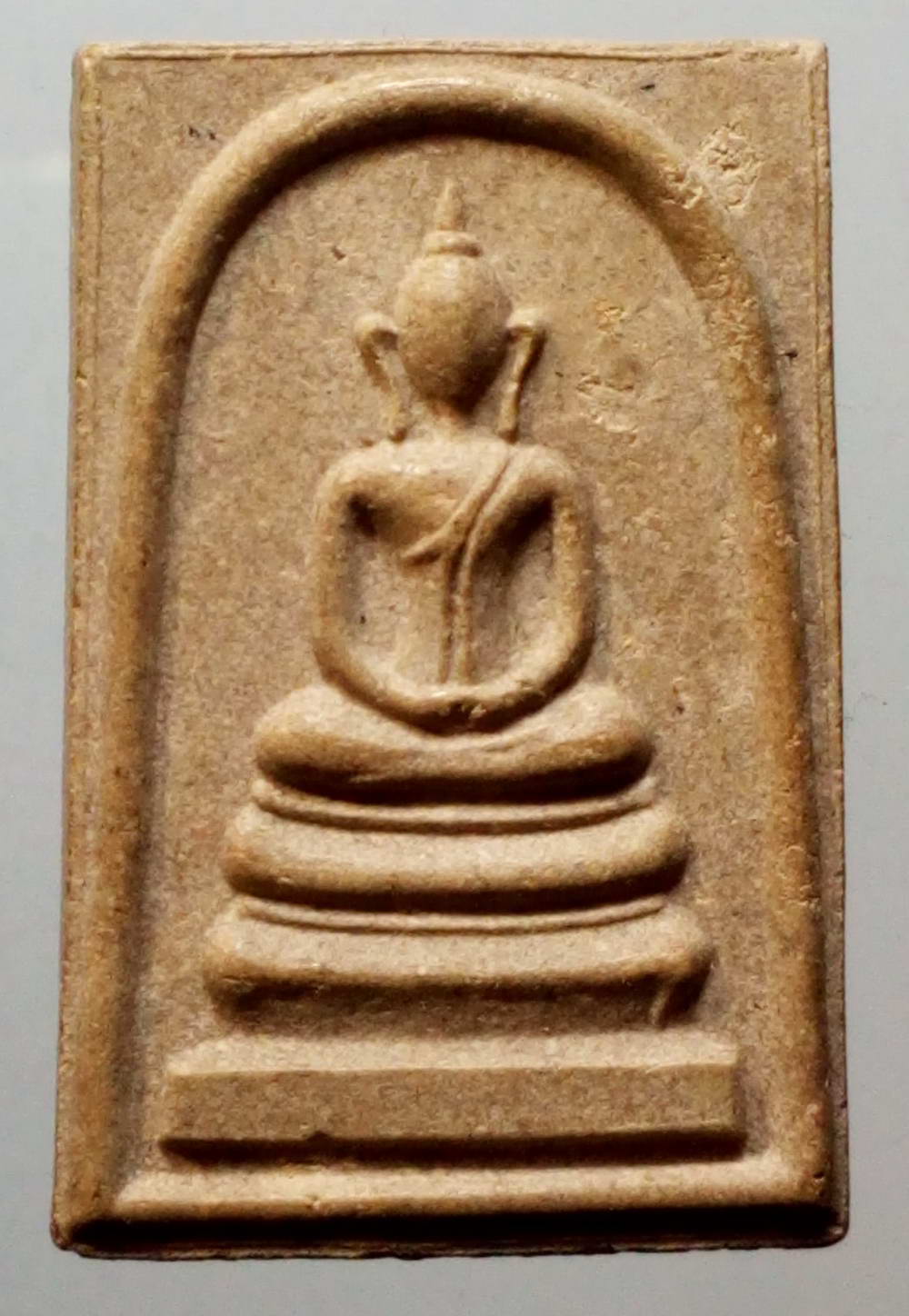 รหัสสินค้า พระเนื้อดิน เนื้อผง เนื้อว่าน 799 พระสมเด็จเนื้อผงพิมพ์เกศบัวตูม หลังพระนามย่อ ญสส ที่ระลึก 80 พระชันษาสมเด็จพระญาณสังวร พระชันษาสมเด็จพระญาณสังวรวัด พระชันษาสมเด็จพระญาณสังวรฯ วัดบวรนิเวศวิหาร กรุงเทพฯ สร้างปี 2536