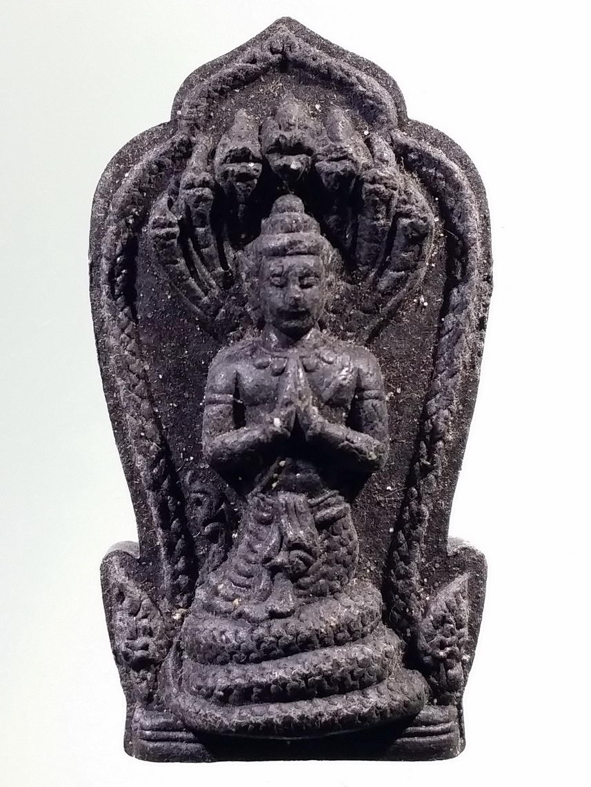 รหัสสินค้า พระเนื้อดิน เนื้อผง เนื้อว่าน 8124 พ่อปู่ศรีสุทโธนาคราช หลวงปู่เหมือน ญาณธัมโม สำนักสงฆ์บ้านดงเจริญ จังหวัดหนองคาย เนื้อว่านกากยายักษ์ ฝังแร่มวลสารและอัญมณี
