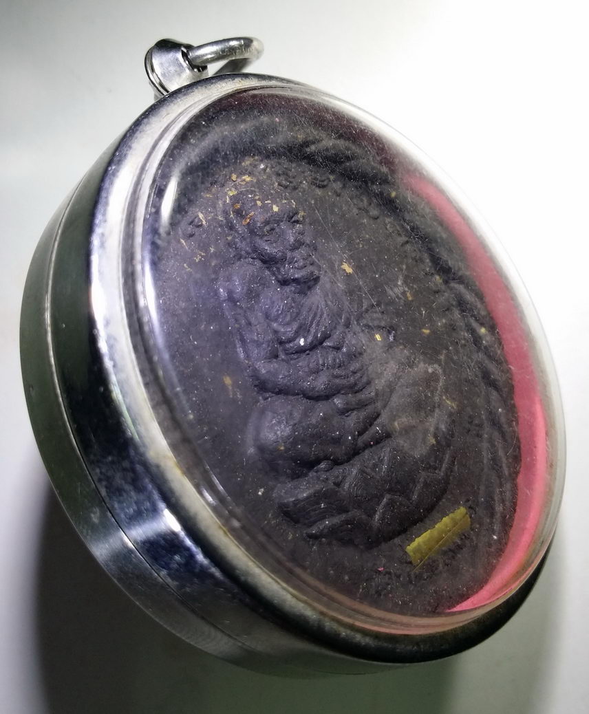 รหัสสินค้า จตุคามรามเทพ 172 พระเทวราชโพธิสัตว์จตุคามรามเทพ หลวงปู่ทวด เนื้อผงใบลาน พิมพ์ขอบเกลียวเชือกใหญ่ ฝังตะกรุด วัดห้วยมงคล จังหวัดประจวบคีรีขันธ์