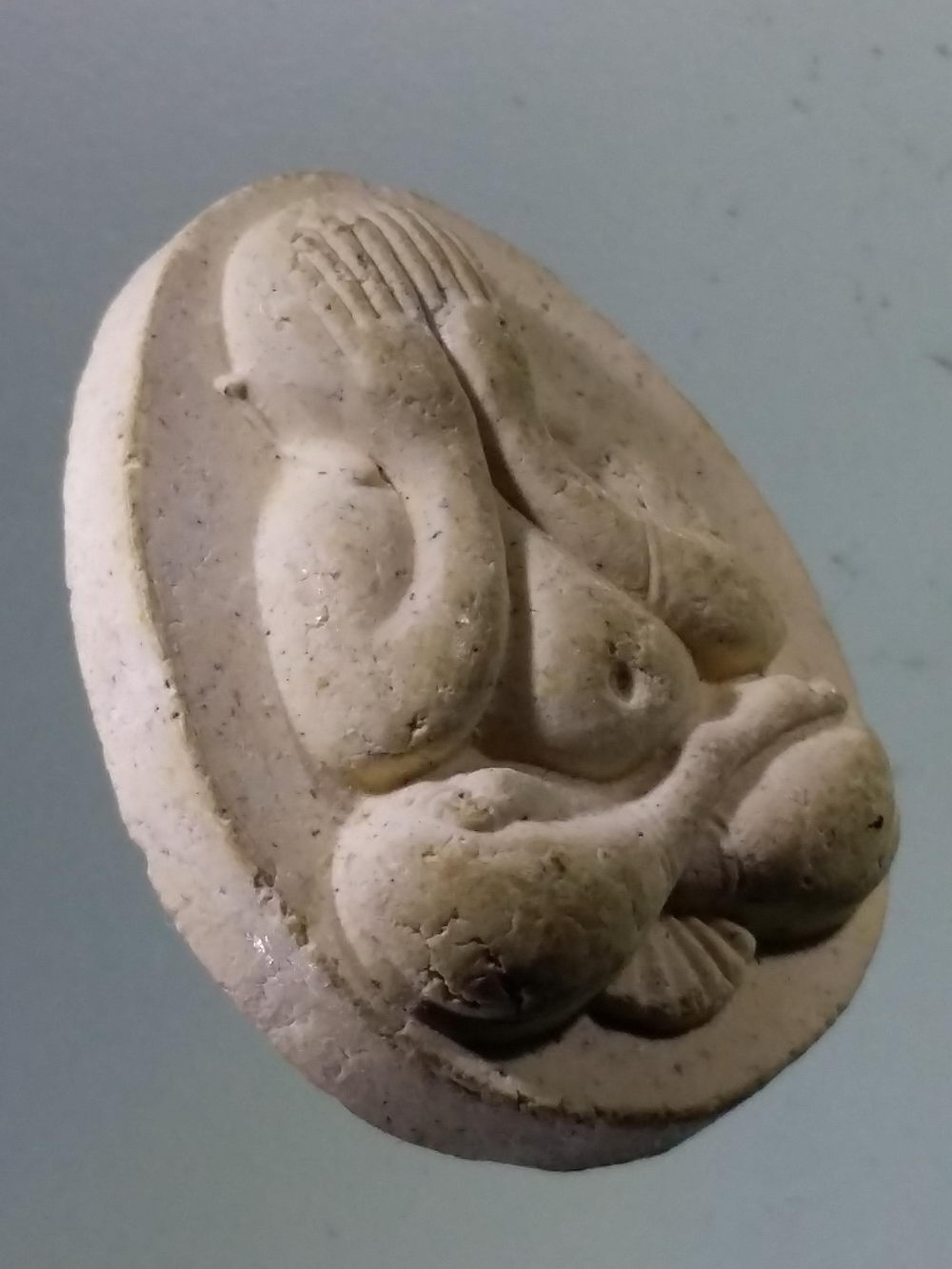 Antig Pim 248 พระปิดตาเนื้อผง หลังธรรมจักร หลวงพ่อคูณ วัดบ้านไร่ รุ่นกูให้ทำ