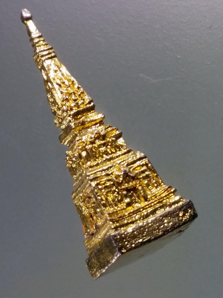 Antig Pim 337 พระธาตุพนม จำลอง เนื้อกะไหล่ทอง วัดพระธาตุพนมวรมหาวิหาร จังหวัดนครพนม พระรายการนี้ให้เช่าบูชาเเล้ว