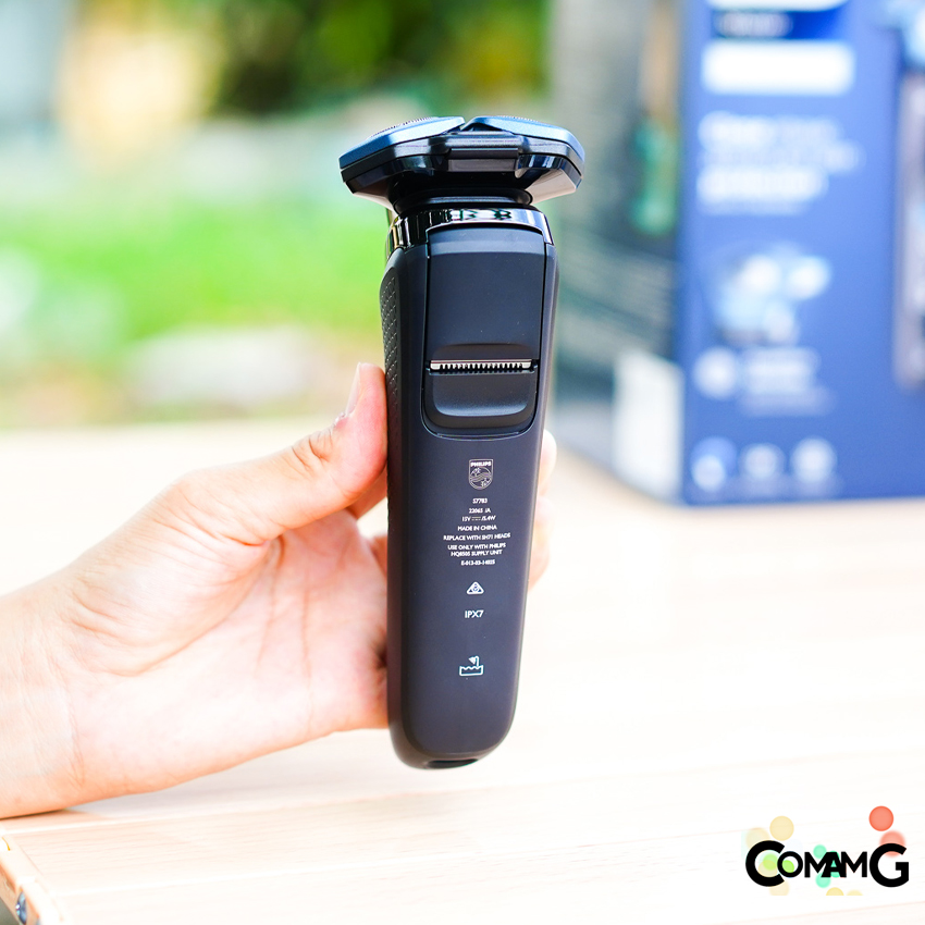 เครื่องโกนหนวด PHILIPS รุ่น S7783 ครื่องโกนหนวดไฟฟ้าเปียกและแห้ง สินค้าใหม่ รับประกัน2ปี ควบคุมผ่านAPPได้