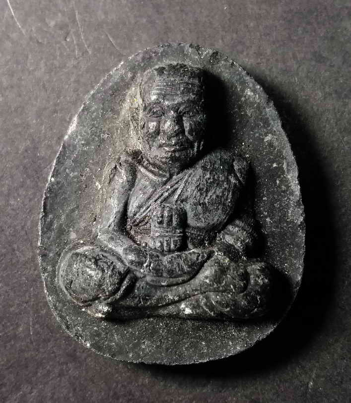 รหัสสินค้า พระเนื้อดิน เนื้อผง เนื้อว่าน 097 หลวงปู่ทวดเนื้อผงใบลาน วัดช้างให้ จังหวัดปัตตานี ไม่ทราบปีที่สร้าง