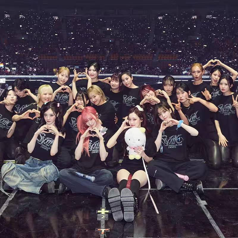 เสื้อยืด aespa : 2025 aespa LIVE TOUR - SYNK : PARALLEL LINE