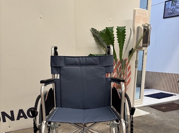 รถเข็นแบรนด์ญี่ปุ่น Matsunaga Wheelchair (車いす) รุ่น AR200B แข็งแรง ฟังก์ชั่นพื้นฐาน