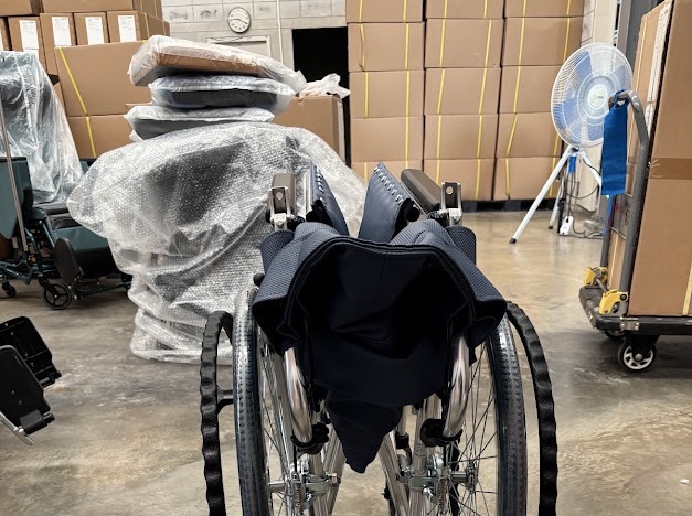 รถเข็นแบรนด์ญี่ปุ่น Matsunaga Wheelchair (車いす) รุ่น AR200B แข็งแรง ฟังก์ชั่นพื้นฐาน