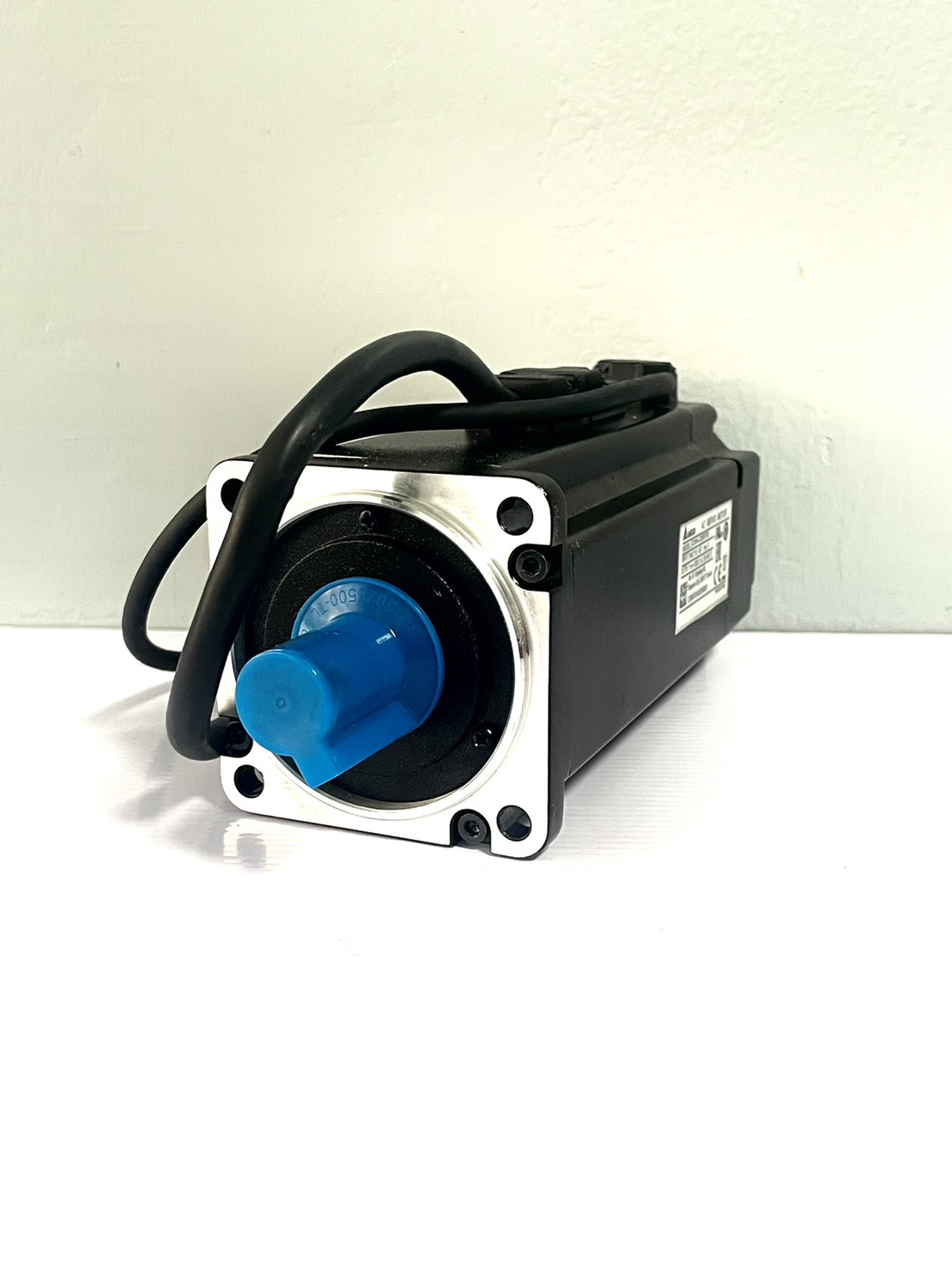 Delta AC servo motor ECMA-C20807SS 750W key way with brake